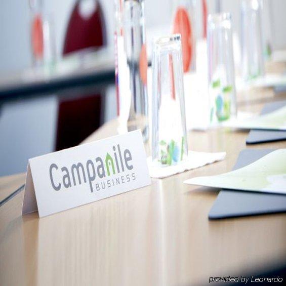 Campanile Hotel Mayenne Exterior photo